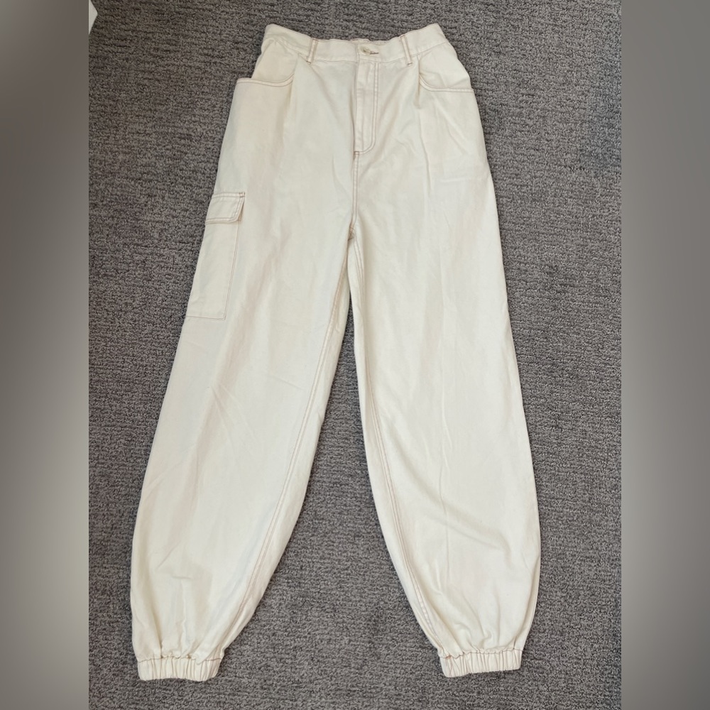 Cream jogger cargo pants